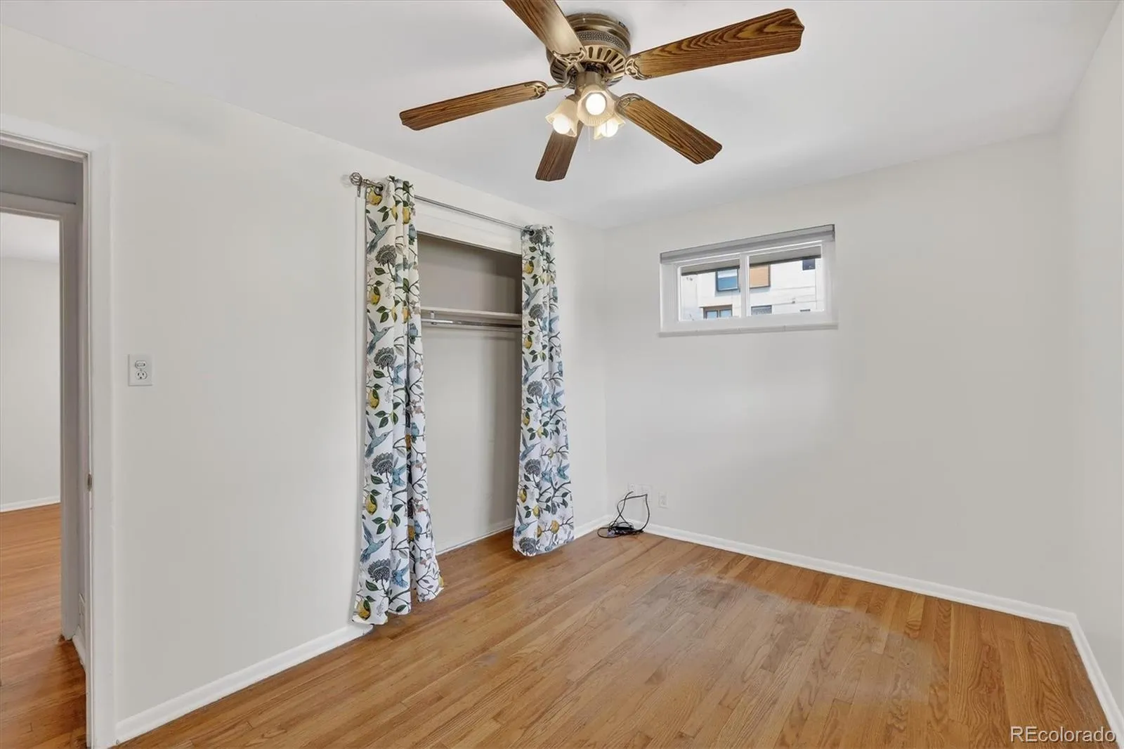 04102026215510 1600 22