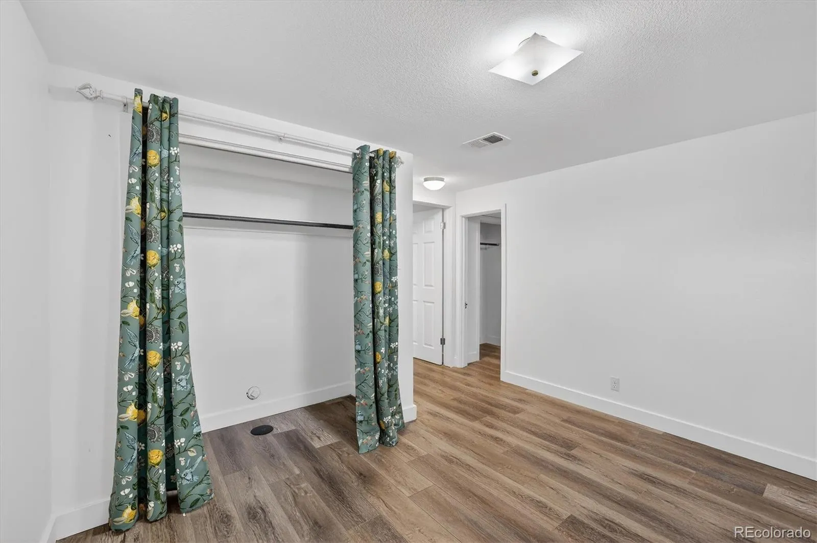 04102026215510 1600 31