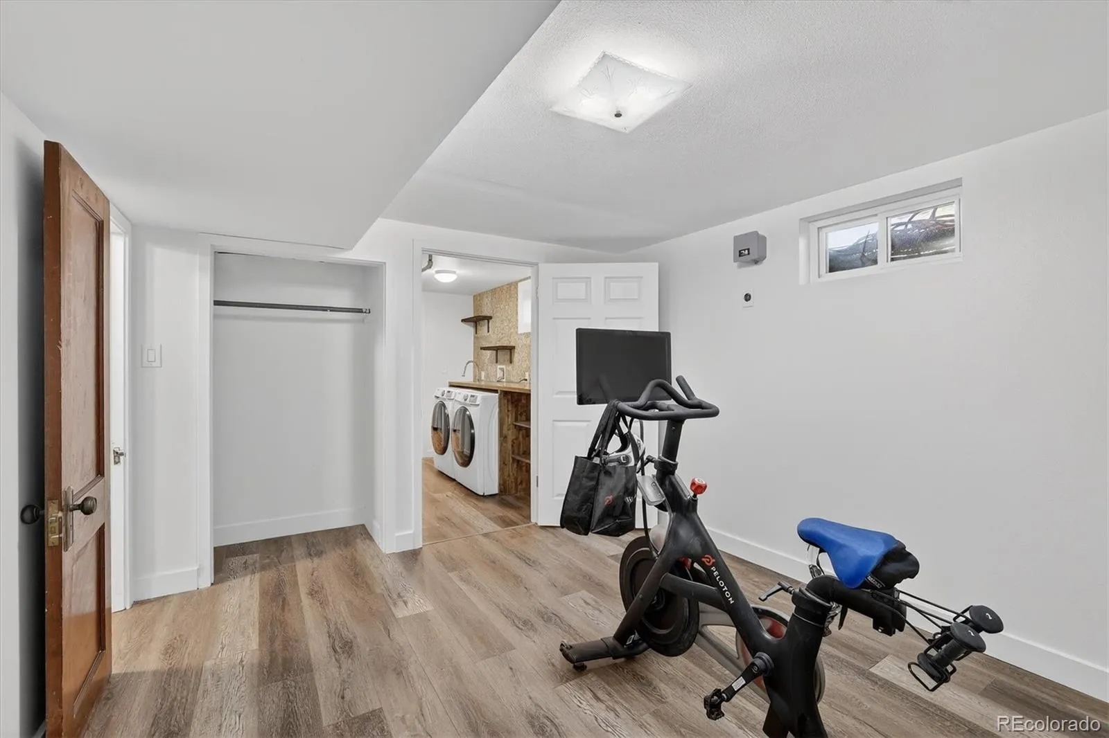 04102026215510 1600 34