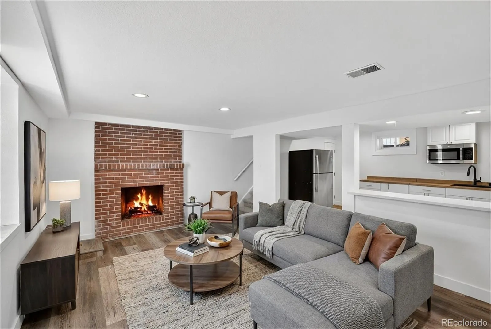 04102026215510 1600 38