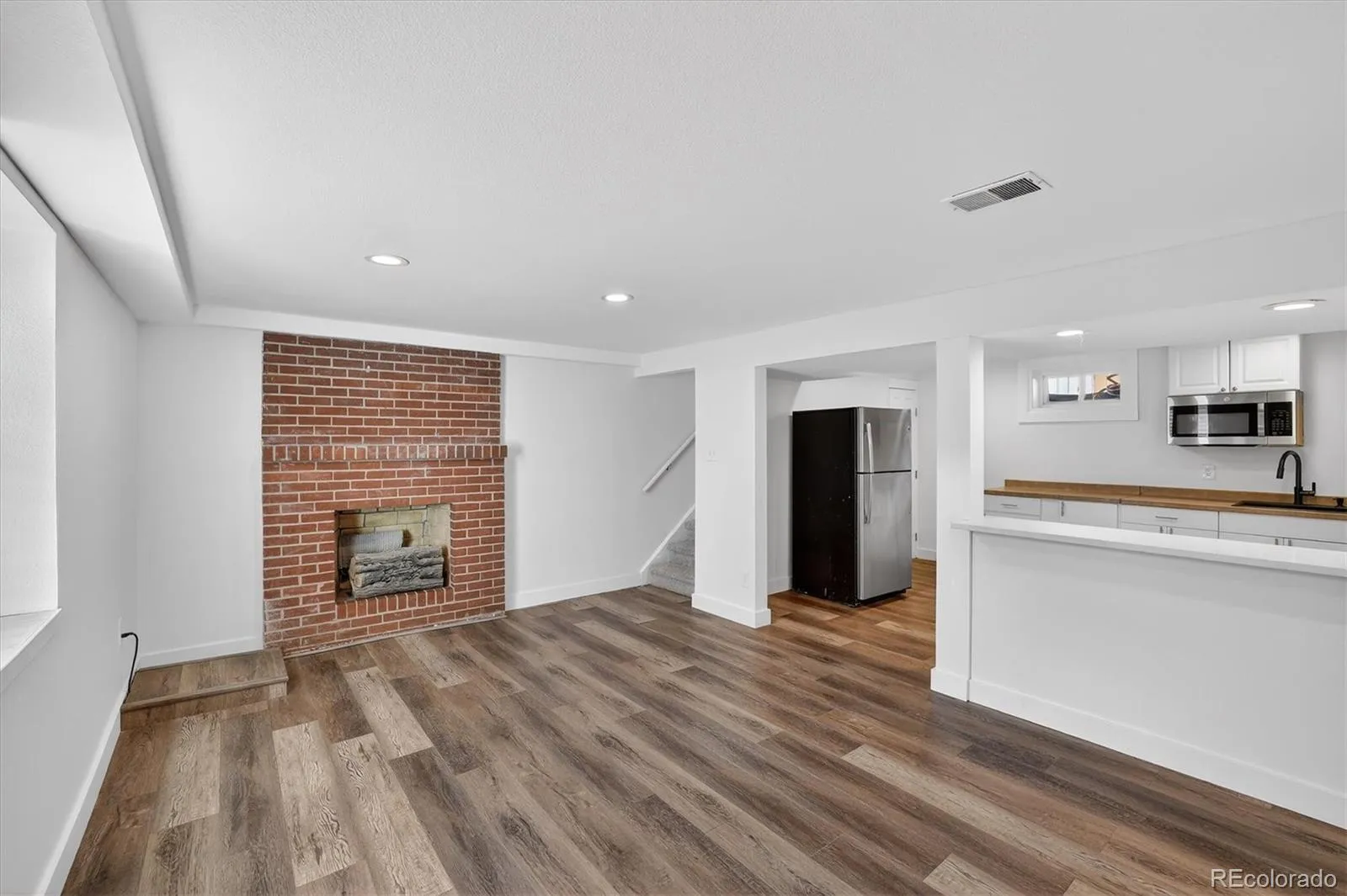 04102026215510 1600 39