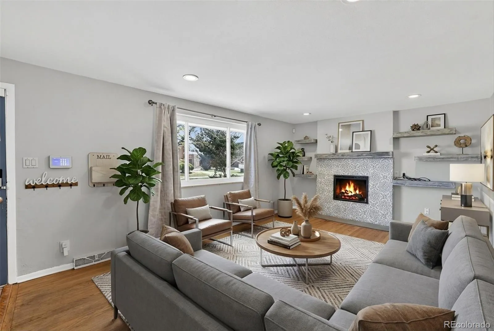 04102026215510 1600 8