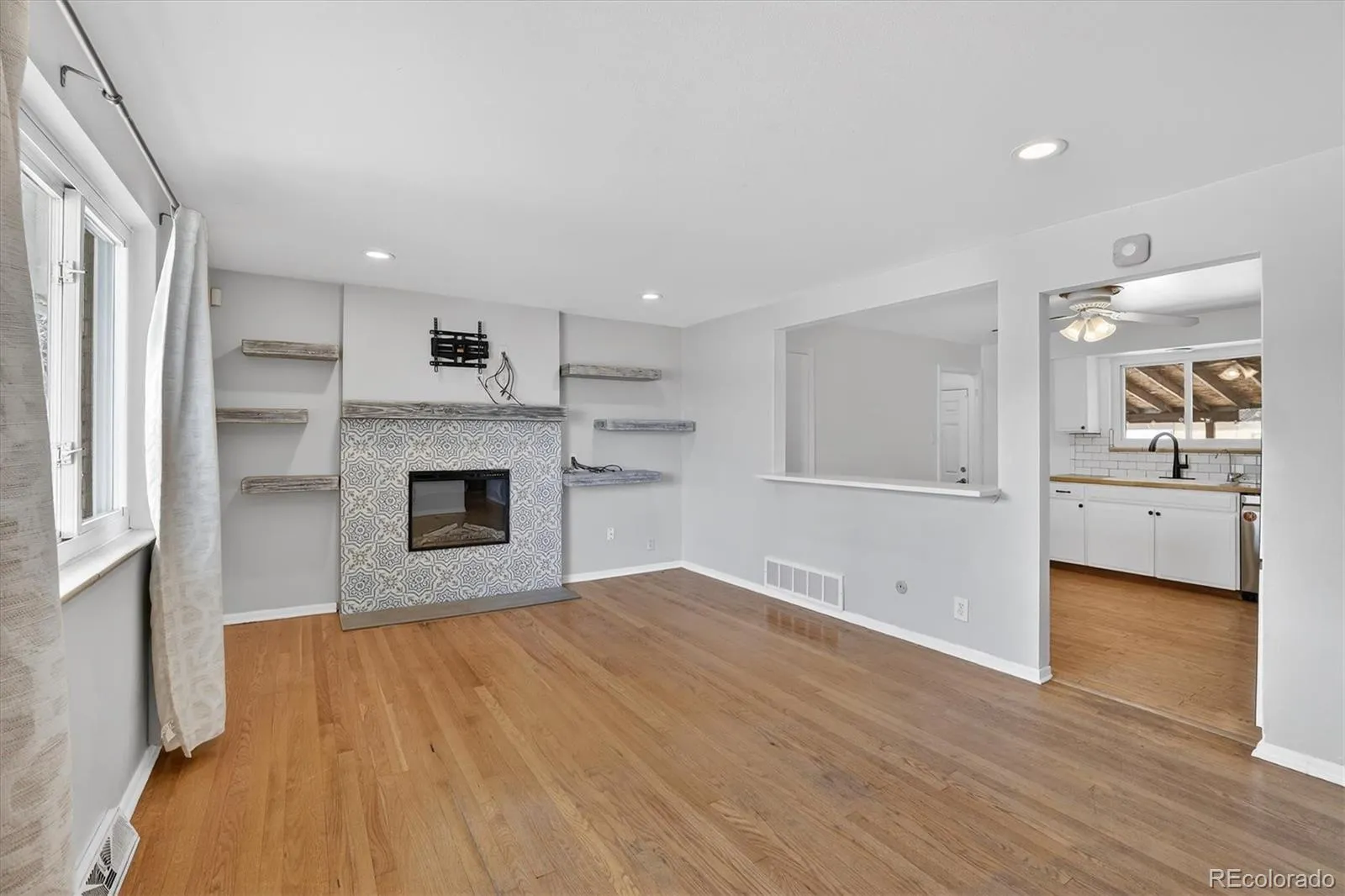 04102026215510 1600 9