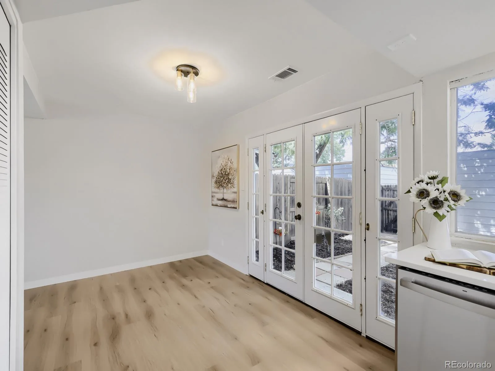 12646 E Kansas Place Aurora CO 80012 | MLS #REC3160334 09232026093452 1600 6