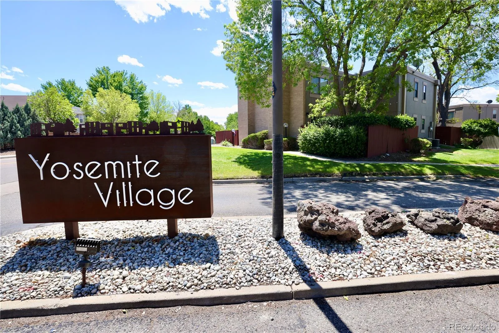 1253 S Yosemite Way #96 Denver CO 80247 MLS #REC3160436 07062026201549 1600 29
