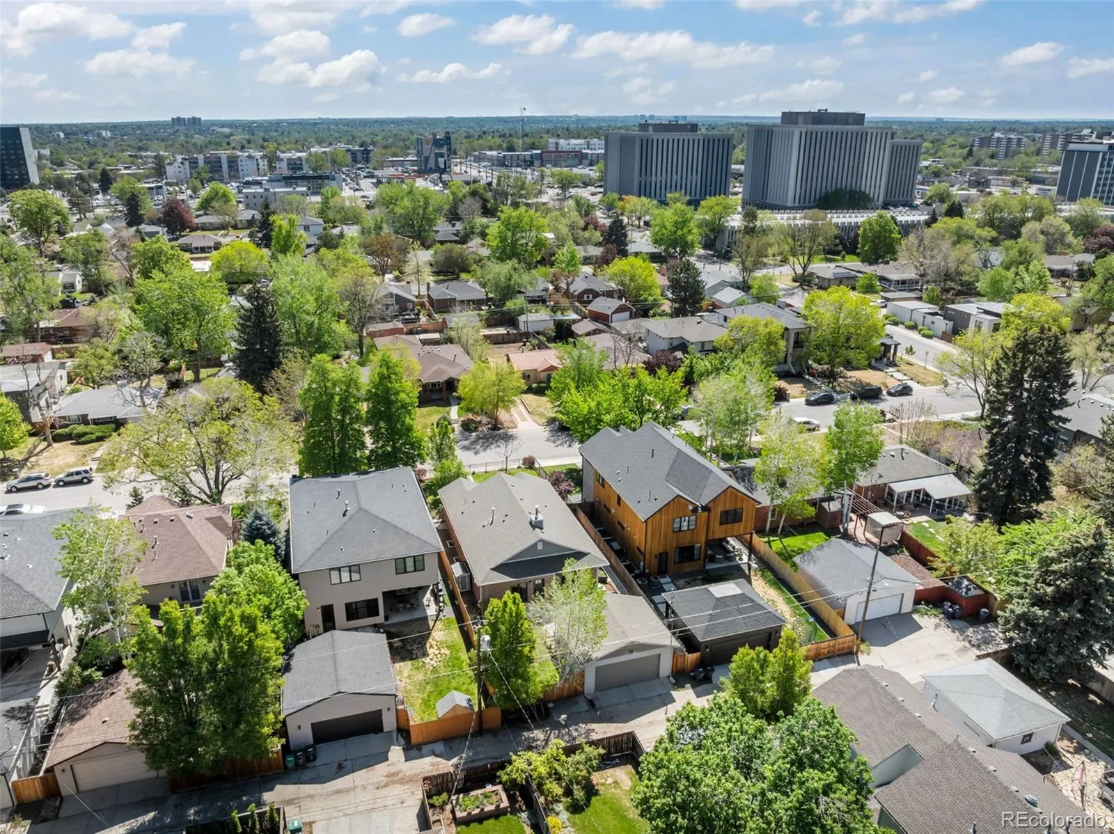 1255 S Garfield Street Denver CO 80210 MLS #REC3160695 05152026013630 1600 35