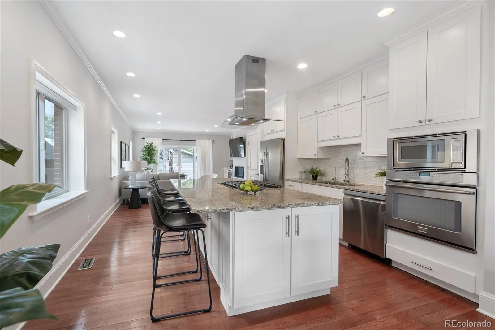 1255 S Garfield Street Denver CO 80210 MLS #REC3160695 05152026013630 1600 5