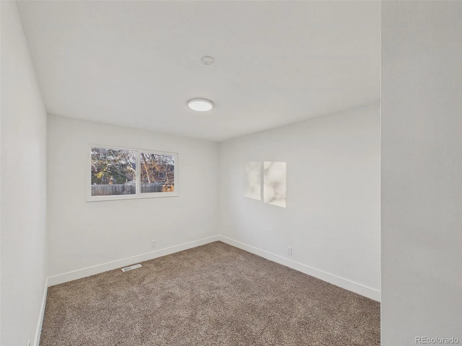 03202026221203 1600 16