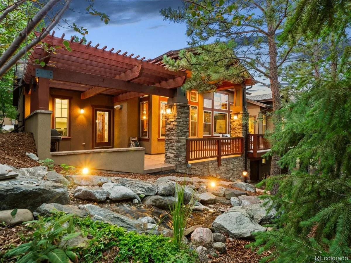 2643 Hawk Point Court Castle Rock CO 80104 | MLS #REC3161982 08152026211036 1200 3