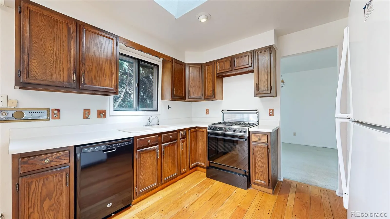 7415 W Radcliff Avenue Littleton CO 80123 | MLS #REC3165909 08102026155148 1600 8