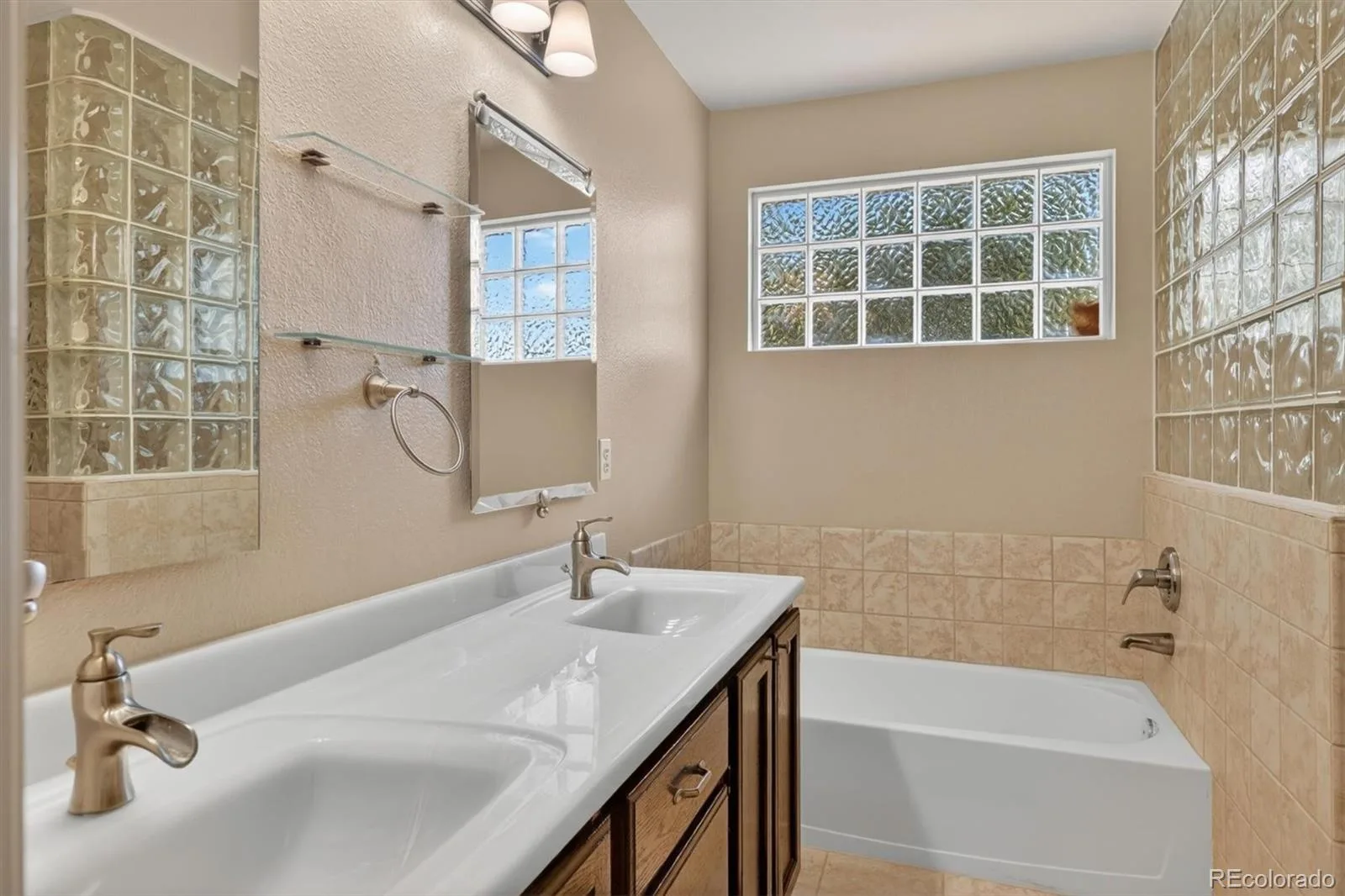 2354 E 116th Avenue Thornton CO 80233 MLS #REC3166177 06092026005110 1600 22