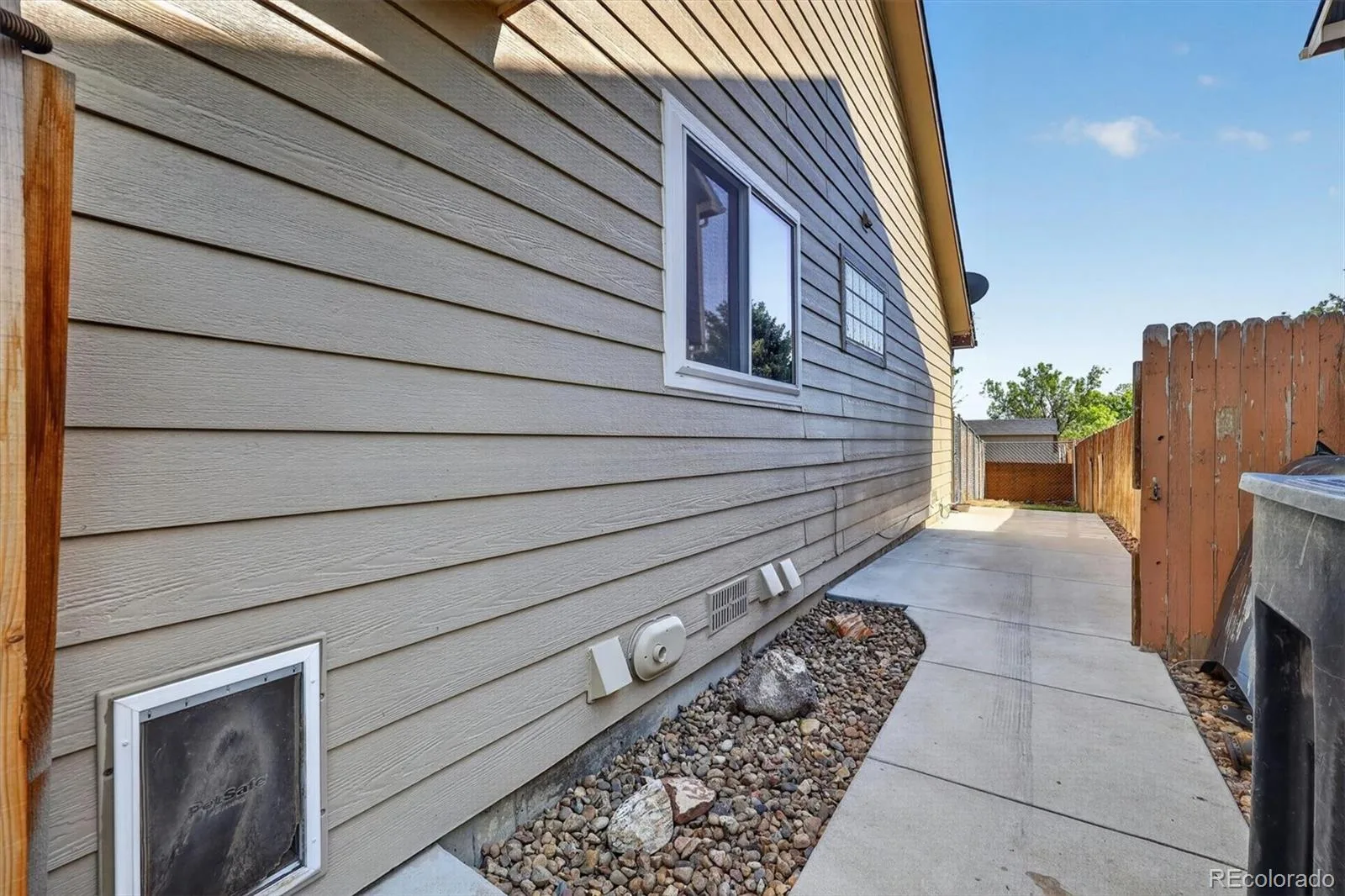 2354 E 116th Avenue Thornton CO 80233 MLS #REC3166177 06092026005110 1600 40