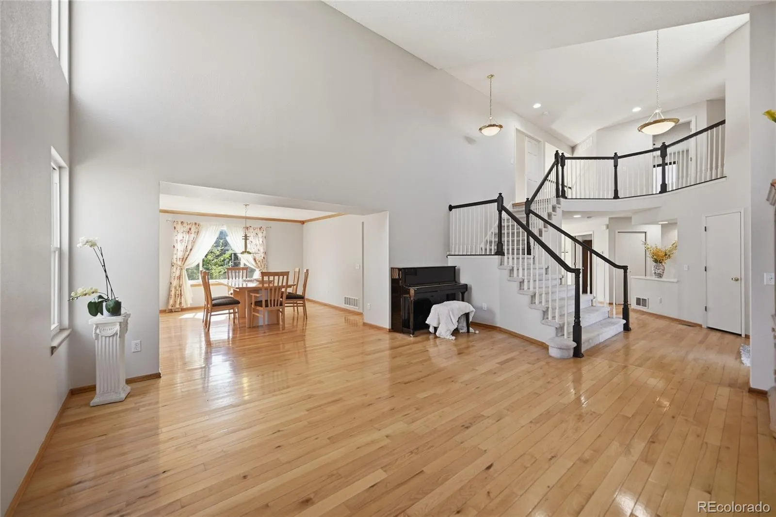 10907 Baxter Drive Parker CO 80134 MLS #REC3166352 05142026234833 1600 11