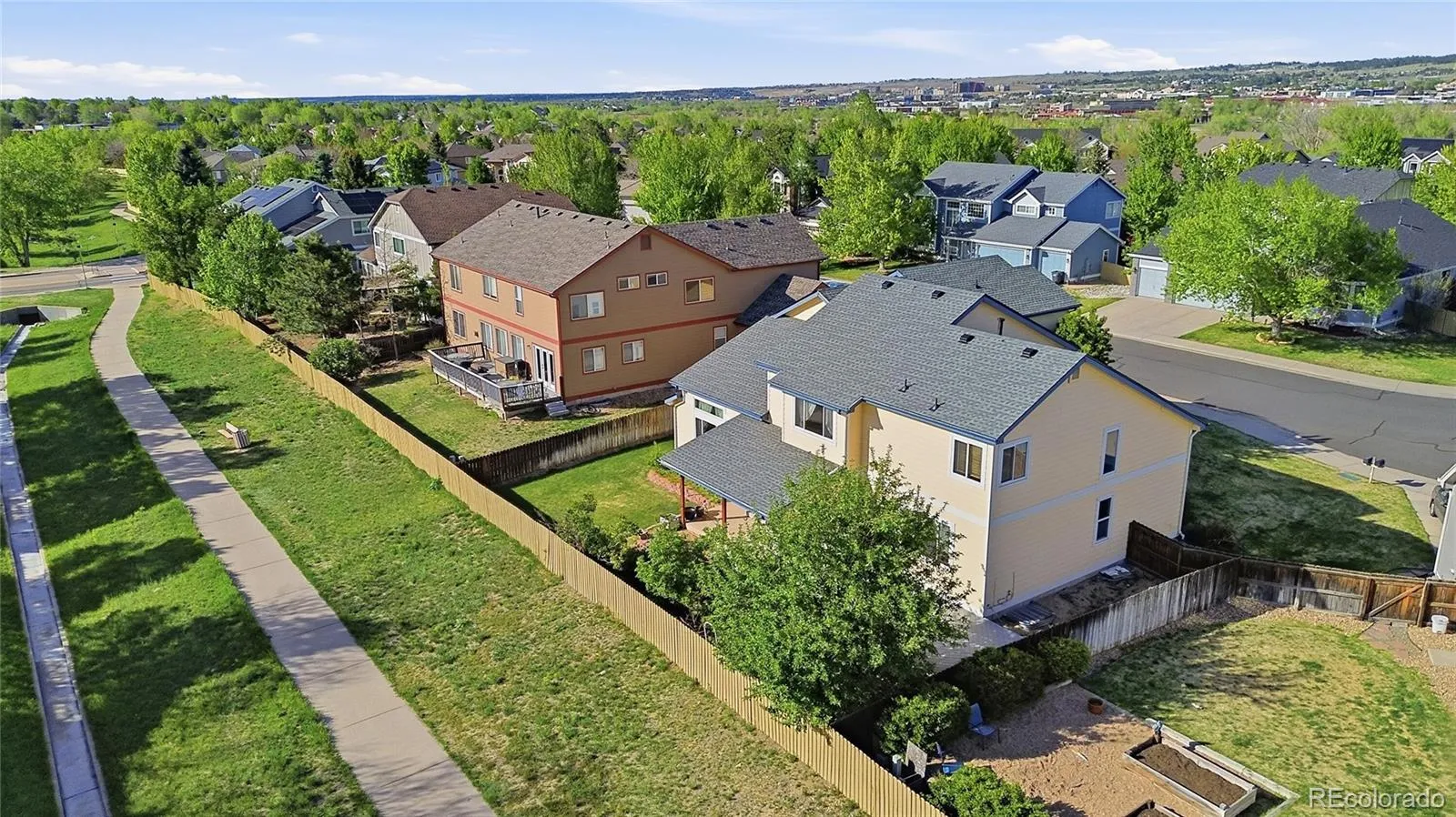 10907 Baxter Drive Parker CO 80134 MLS #REC3166352 05142026234833 1600 31