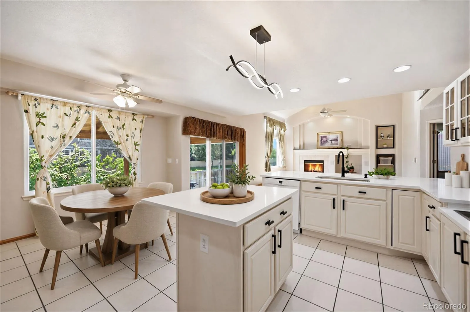 10907 Baxter Drive Parker CO 80134 MLS #REC3166352 05142026234833 1600 5
