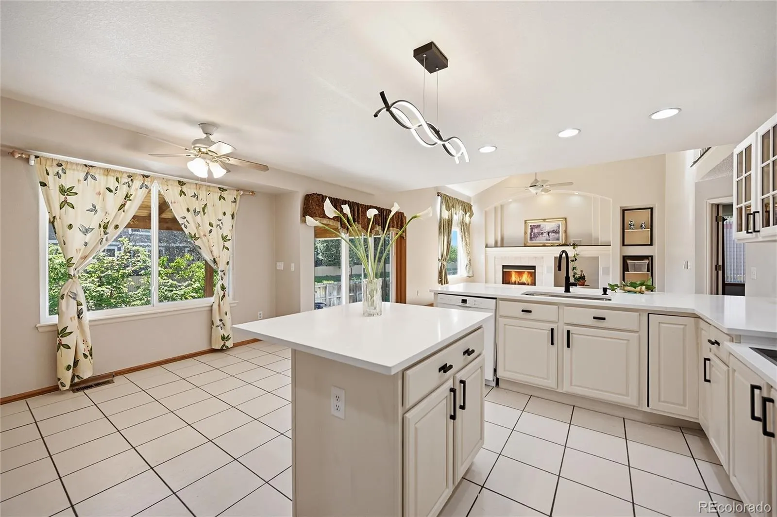 10907 Baxter Drive Parker CO 80134 MLS #REC3166352 05142026234833 1600 6