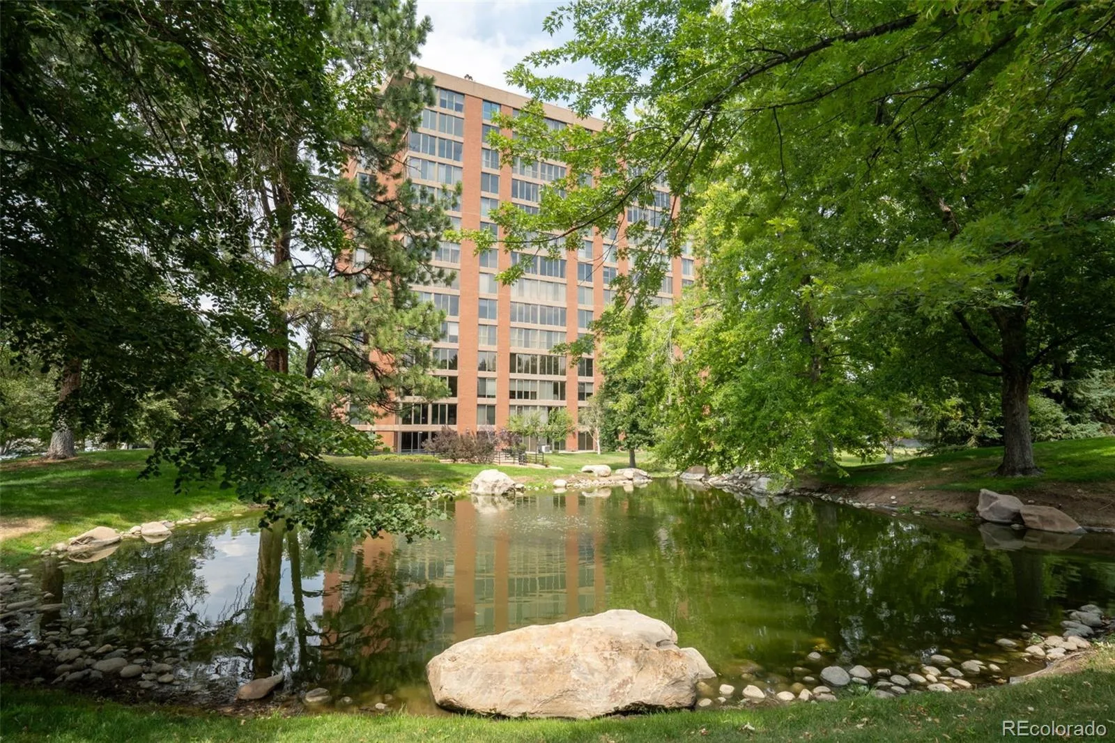 1900 E Girard Place #806 Englewood CO 80113 | MLS #REC3166731 08122026181913 1600 17