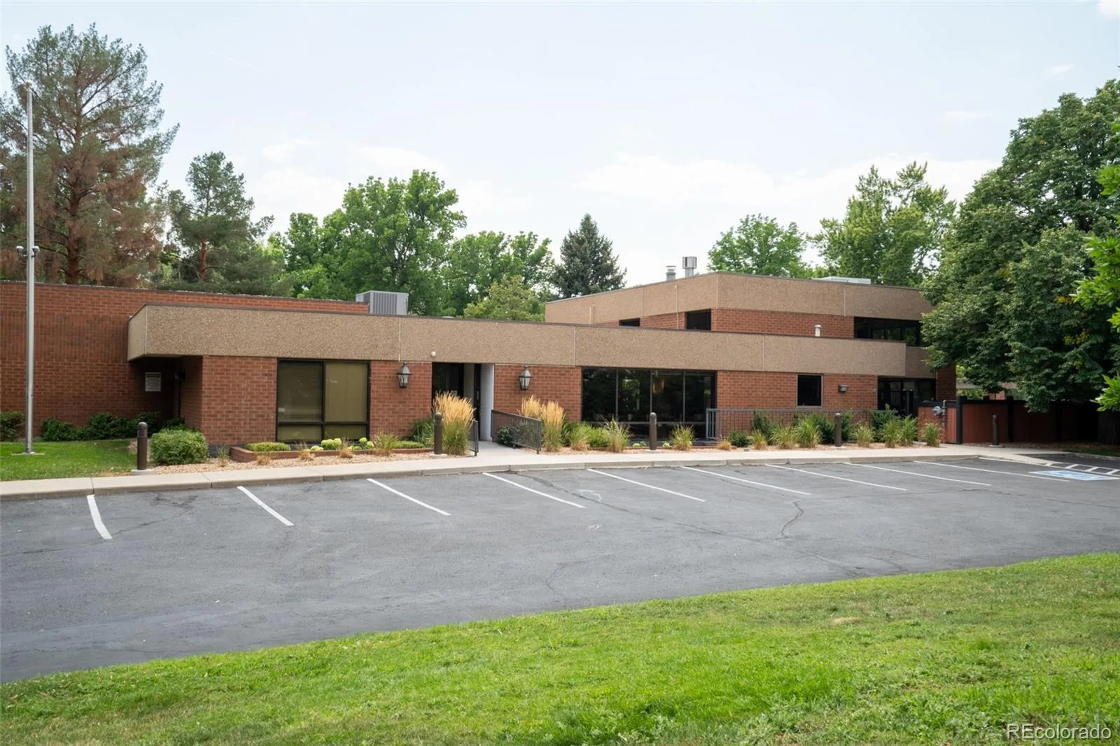 1900 E Girard Place #806 Englewood CO 80113 | MLS #REC3166731 08122026181913 1600 31