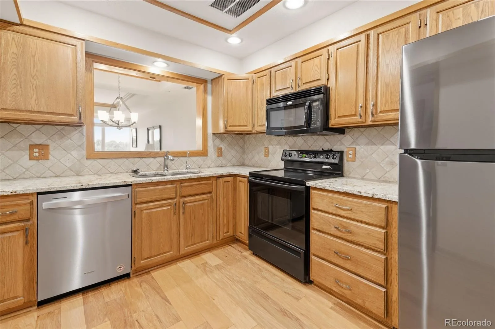 1900 E Girard Place #806 Englewood CO 80113 | MLS #REC3166731 08122026181913 1600 7