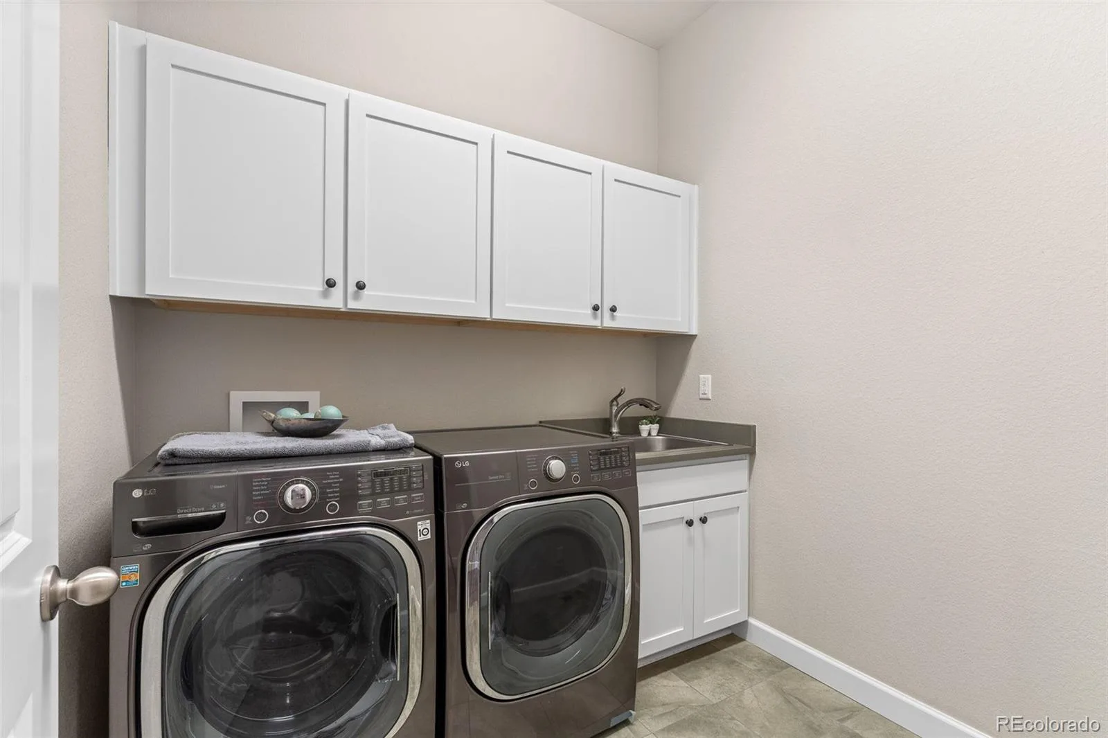 6647 S Catawba Way Aurora CO 80016 | MLS #REC3169298 08232026135119 1600 37
