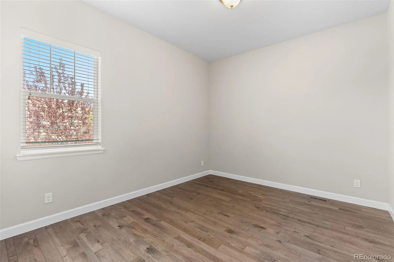 6647 S Catawba Way Aurora CO 80016 | MLS #REC3169298 08232026135119 1600 38