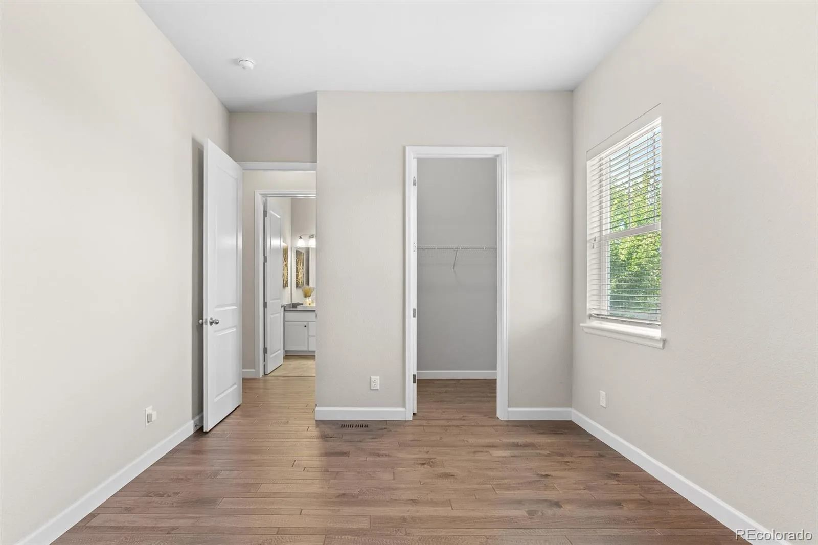 6647 S Catawba Way Aurora CO 80016 | MLS #REC3169298 08232026135119 1600 39