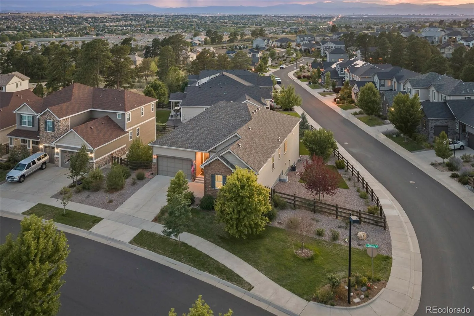6647 S Catawba Way Aurora CO 80016 | MLS #REC3169298 08232026135119 1600 46