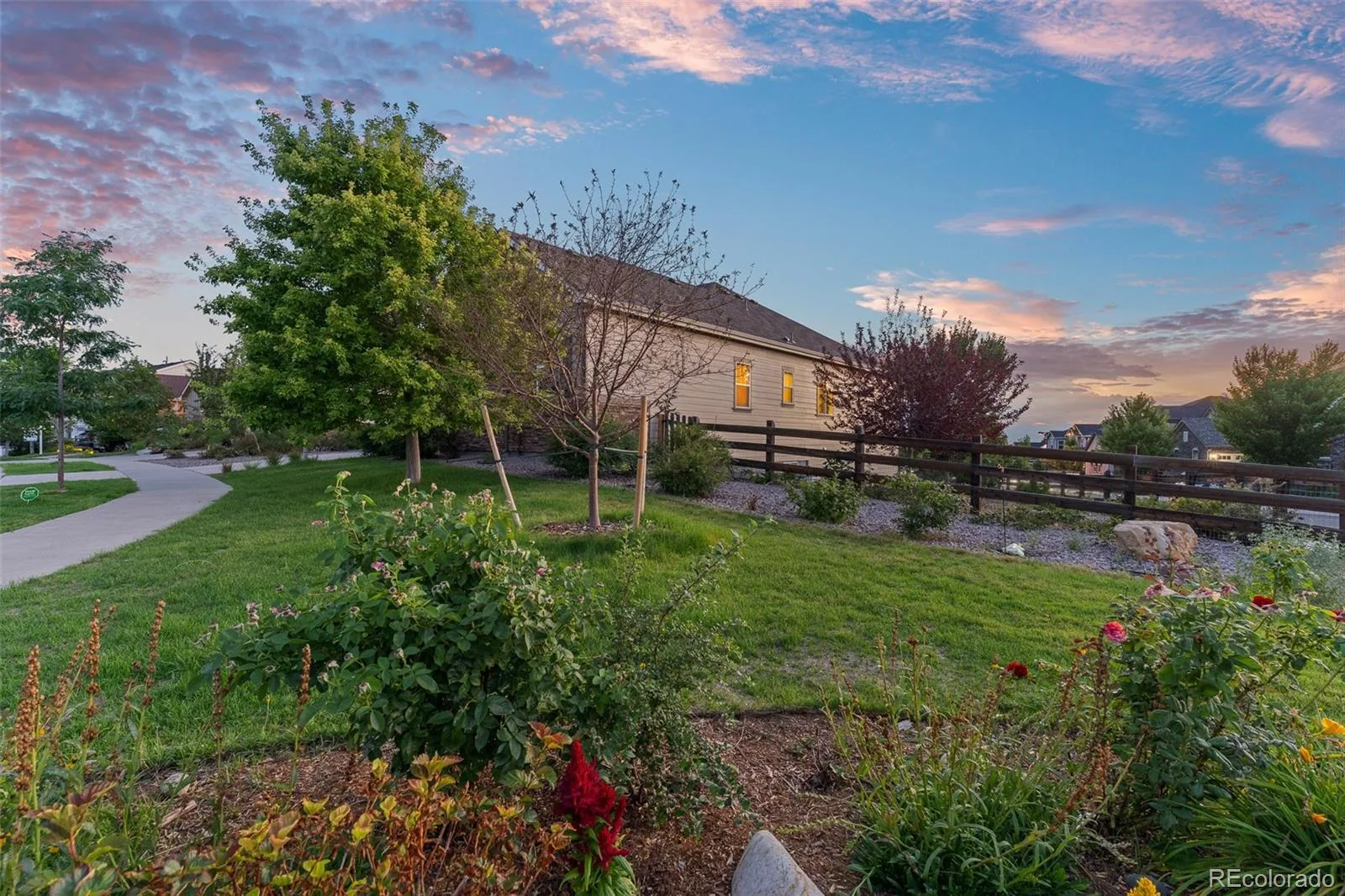 6647 S Catawba Way Aurora CO 80016 | MLS #REC3169298 08232026135119 1600 5