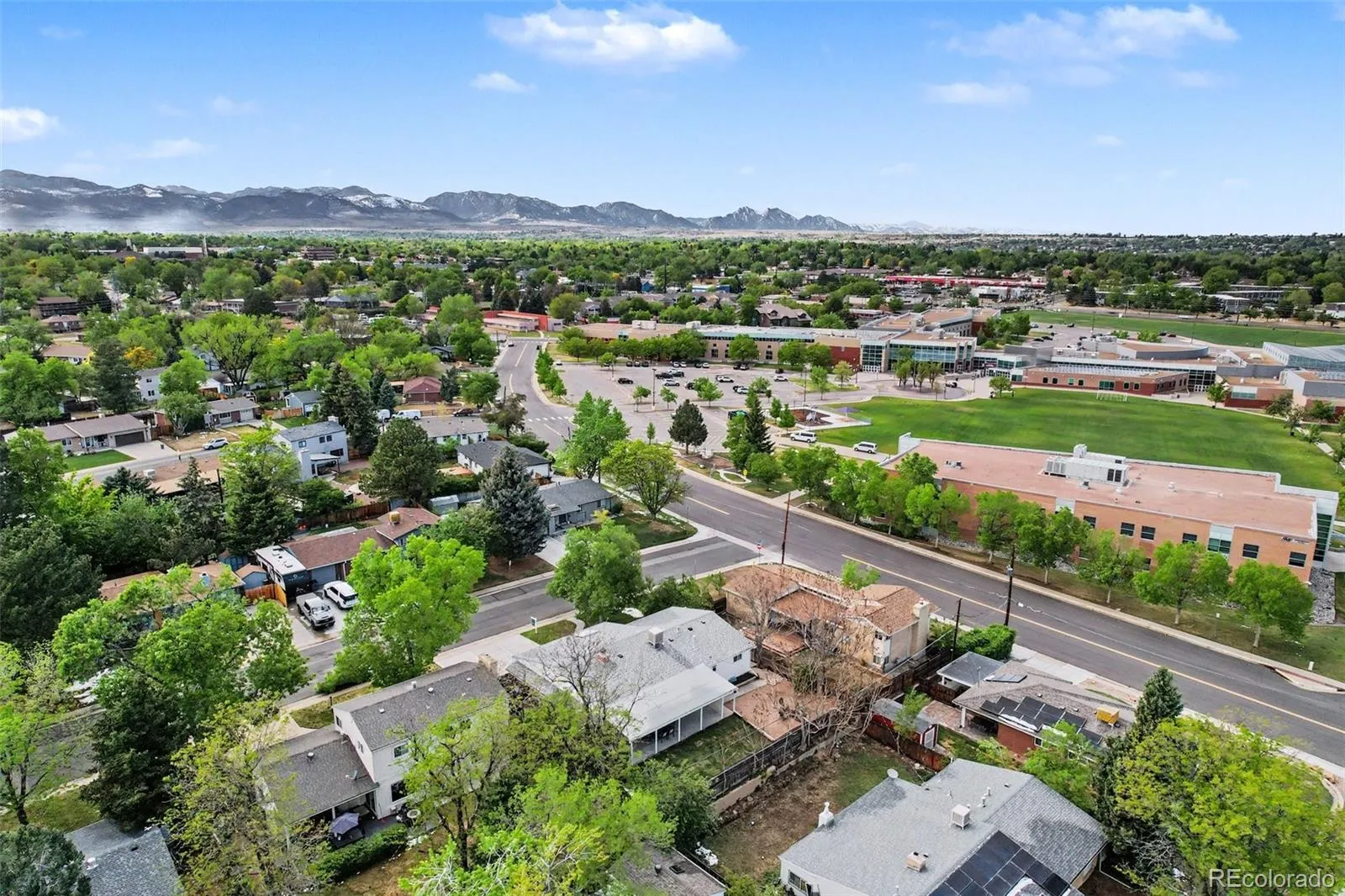 6134 Queen Court Arvada CO 80004 MLS #REC3169371 05102026141926 1600 29