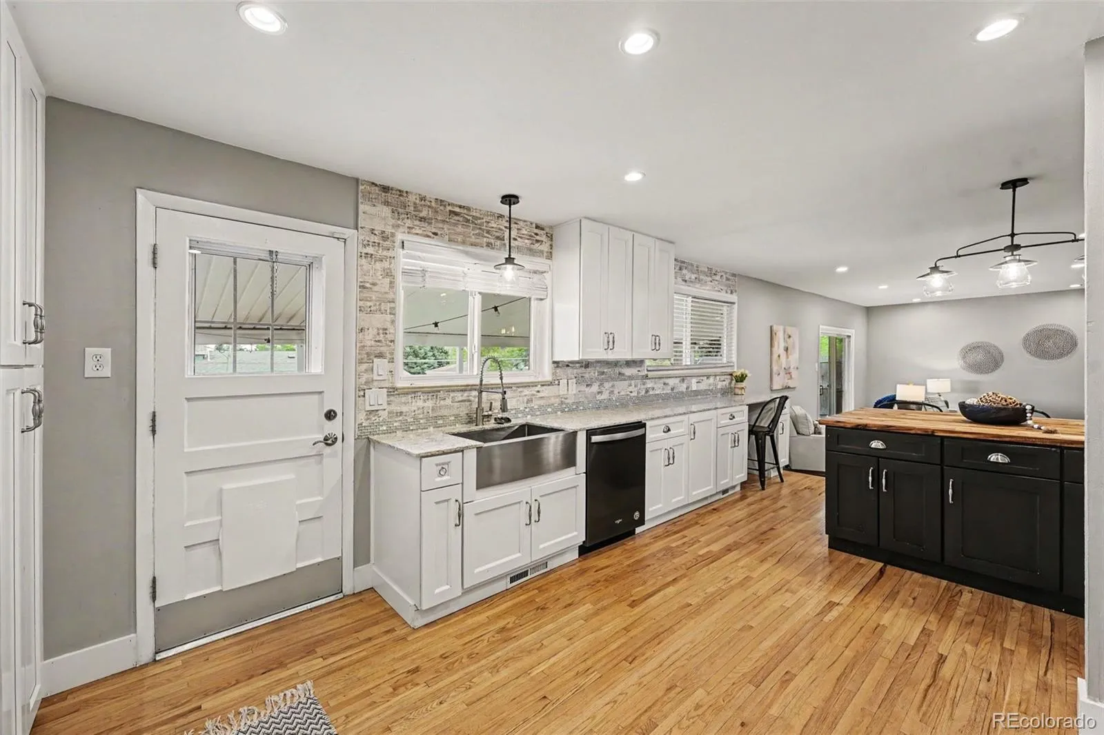 6134 Queen Court Arvada CO 80004 MLS #REC3169371 05102026141926 1600 4