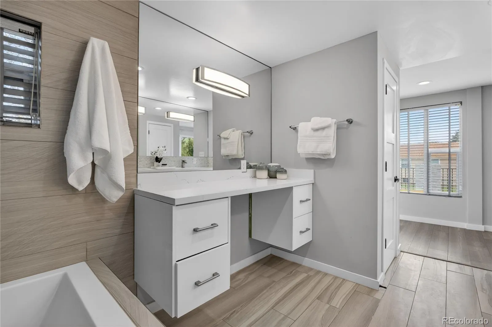 2390 S Holly Street Denver CO 80222 MLS #REC3173038 05212026183919 1600 23