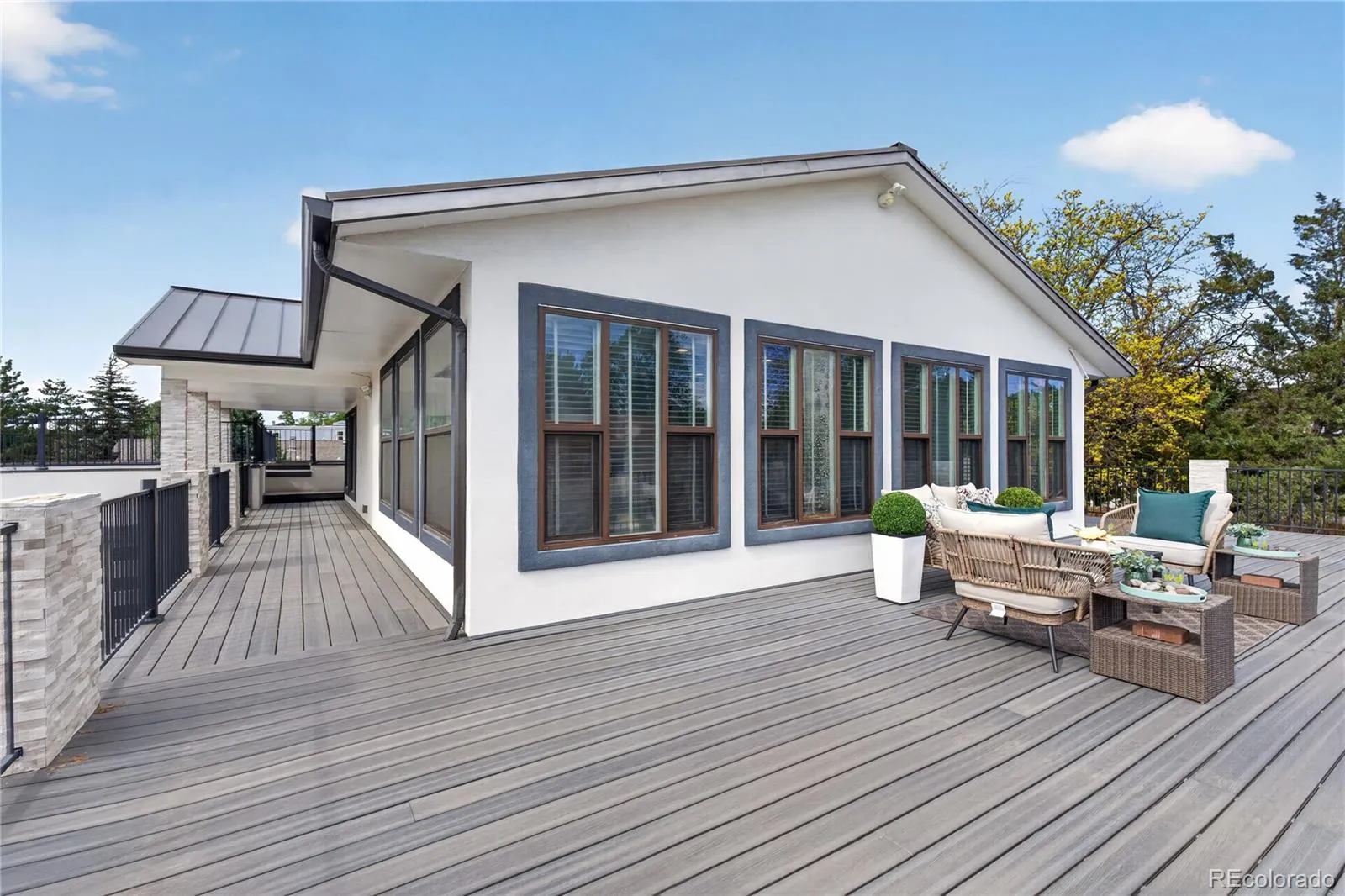 2390 S Holly Street Denver CO 80222 MLS #REC3173038 05212026183919 1600 24