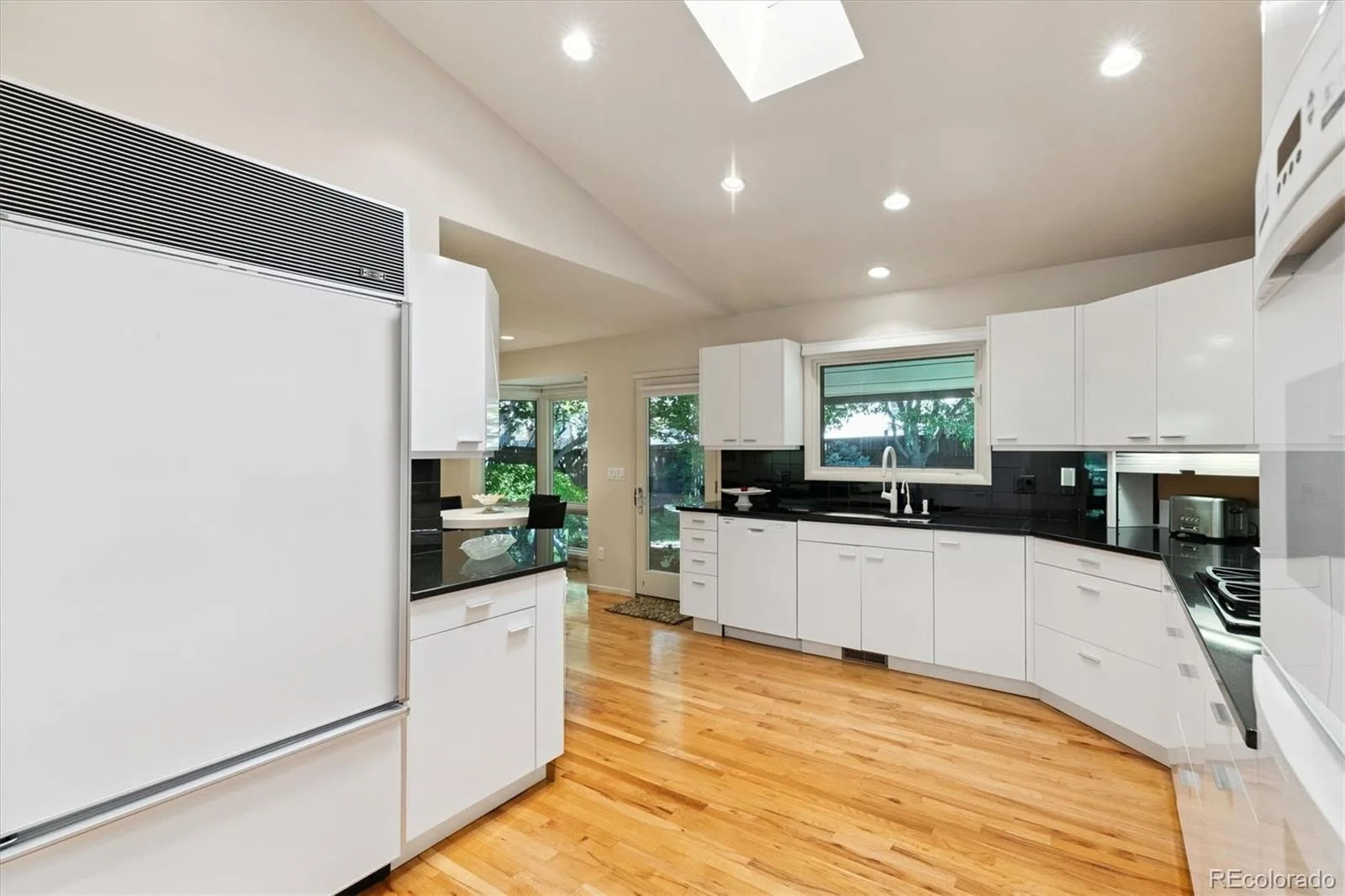 4010 S Holly Street Cherry Hills Village CO 80111 MLS #REC3174346 06092026005147 1600 17