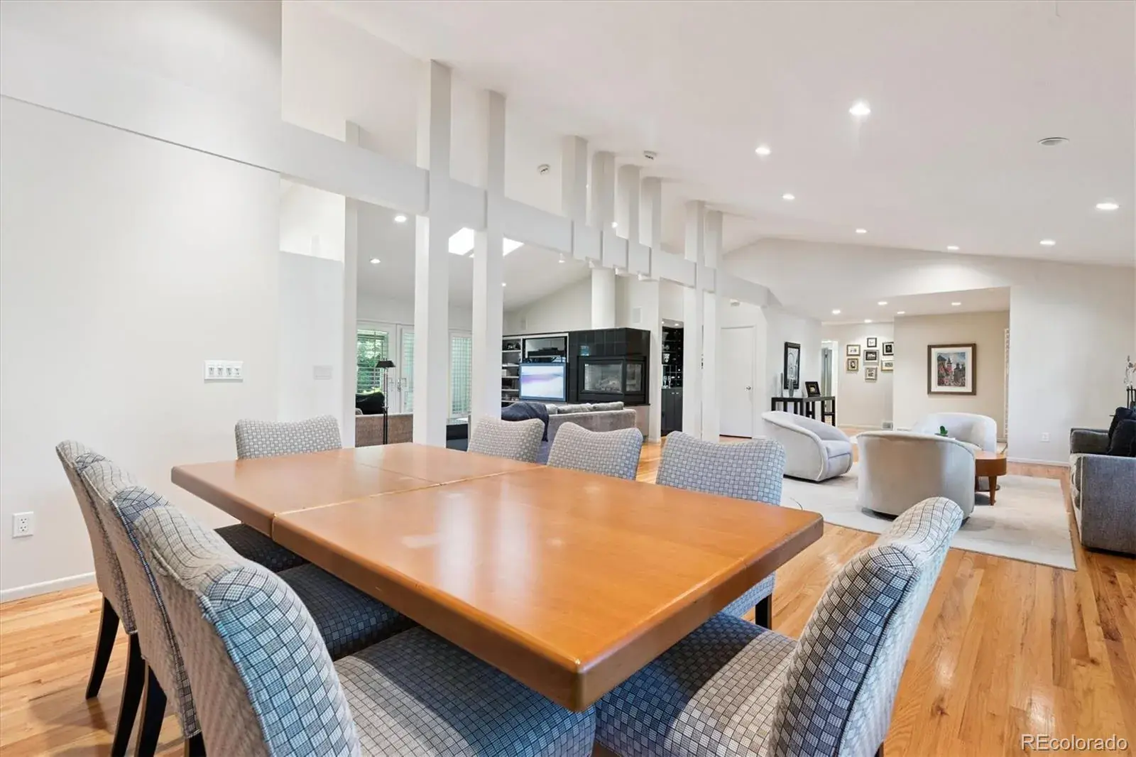 10032025043225 1600 15