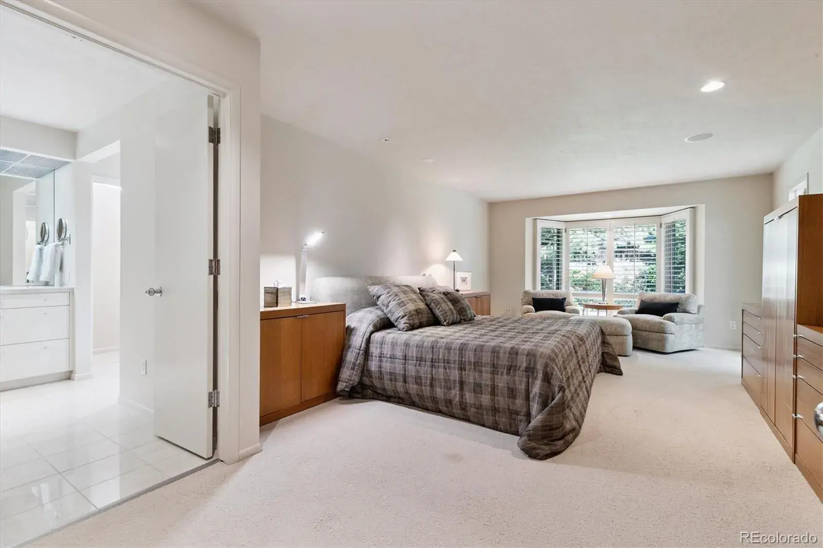 10032025043225 1600 24