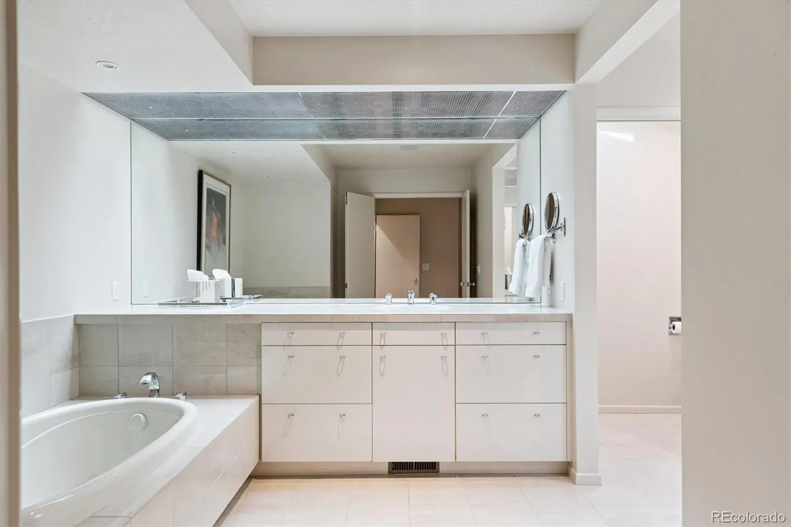 10032025043225 1600 26