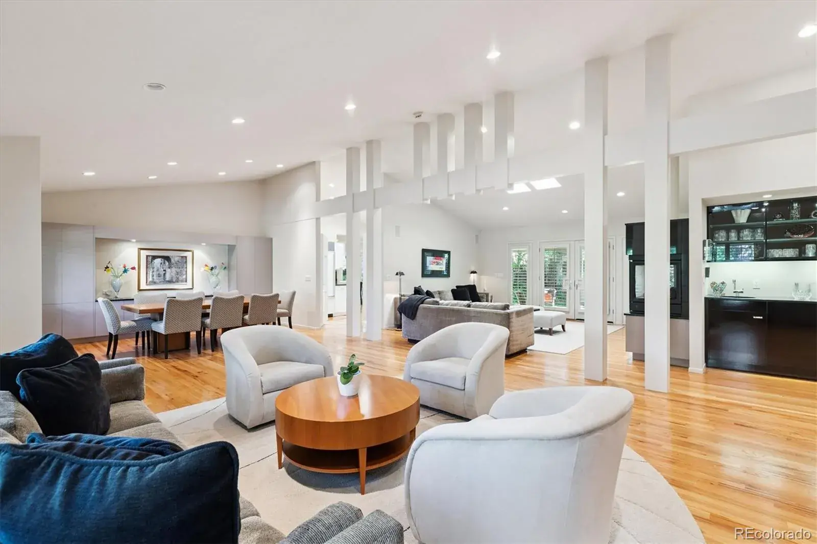 10032025043225 1600 4