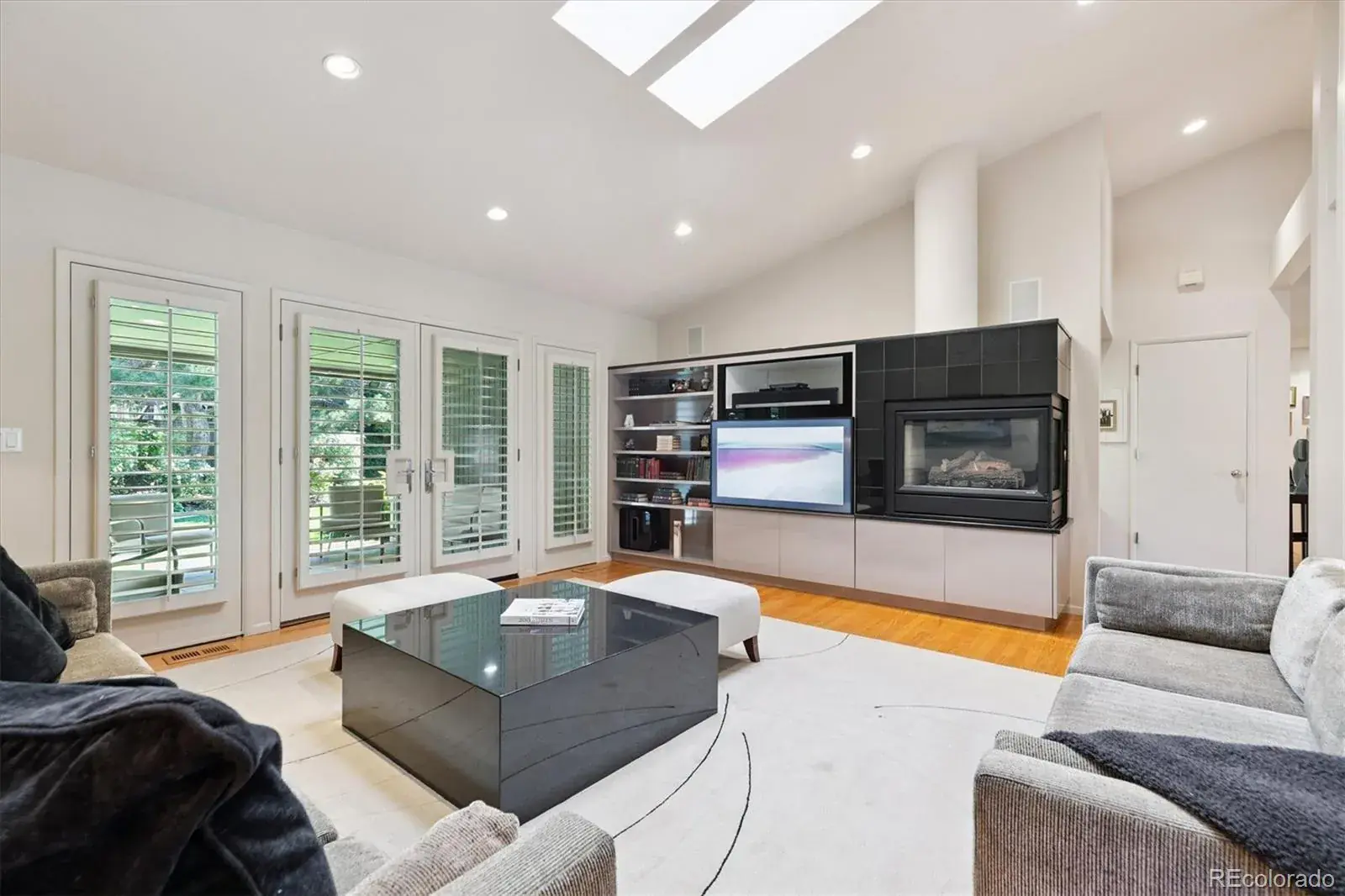 10032025043225 1600 9