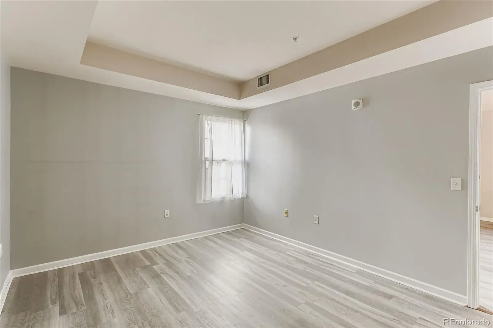 11052025205936 1600 18