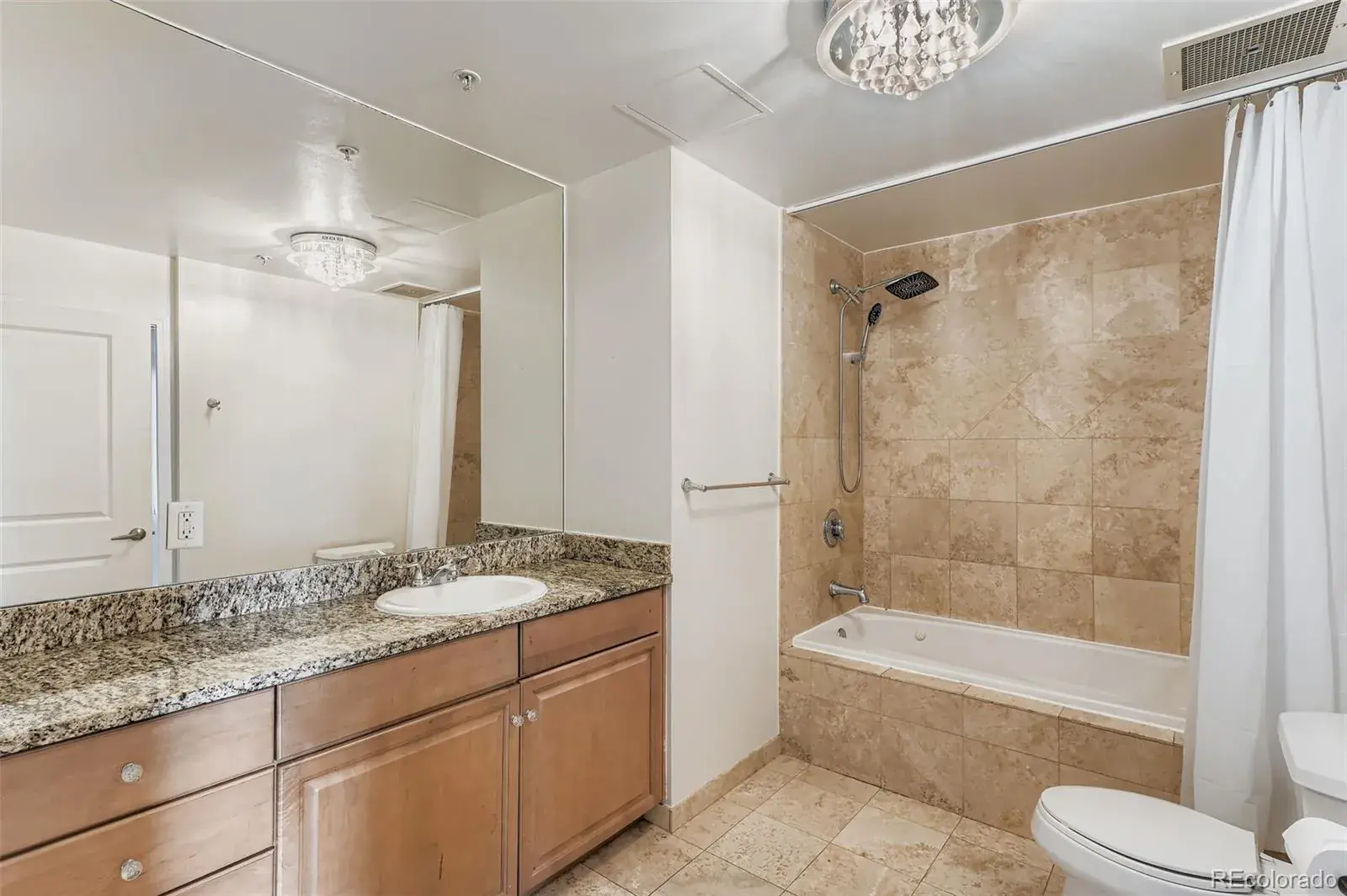 11052025205936 1600 21