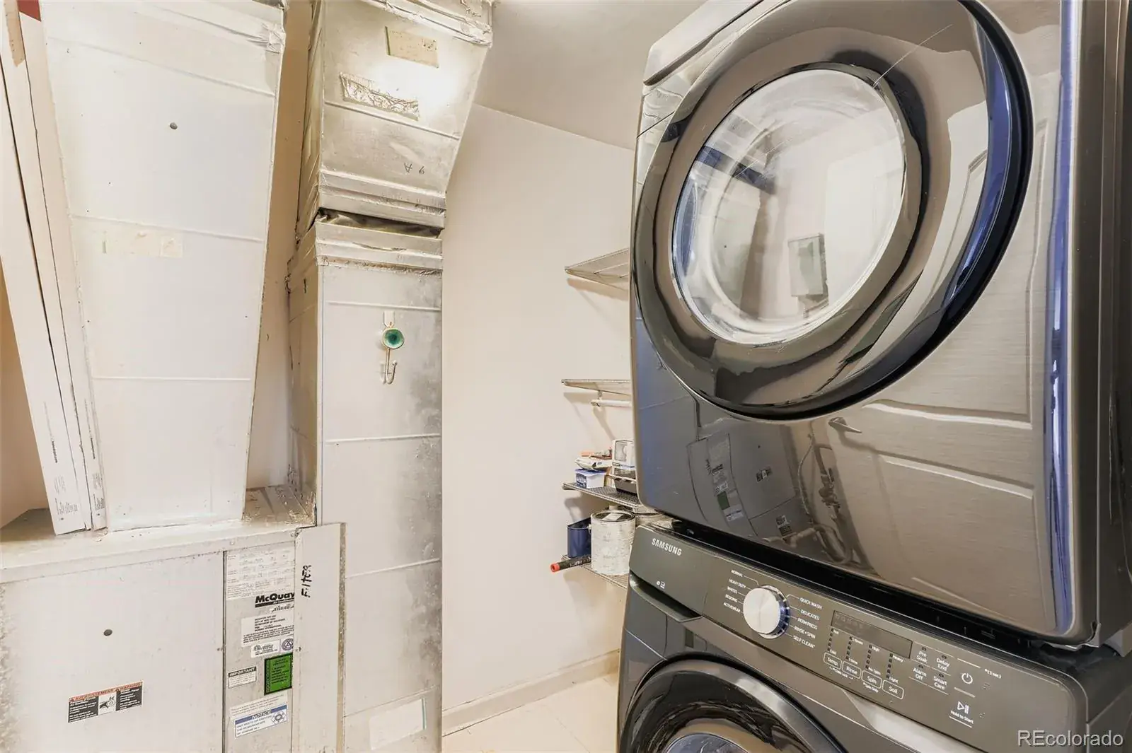 11052025205936 1600 23