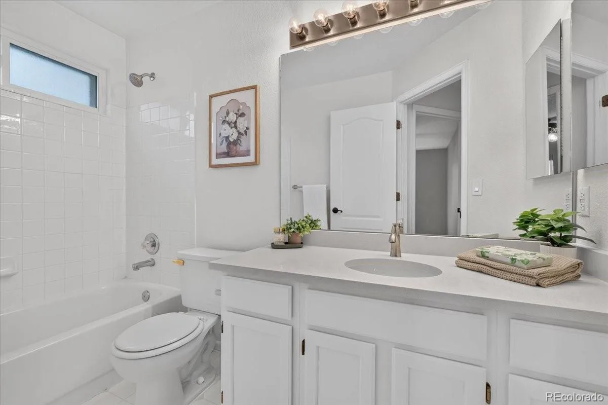 19951 E Red Fox Lane Centennial CO 80015 | MLS #REC3176780 09272026182155 1200 16