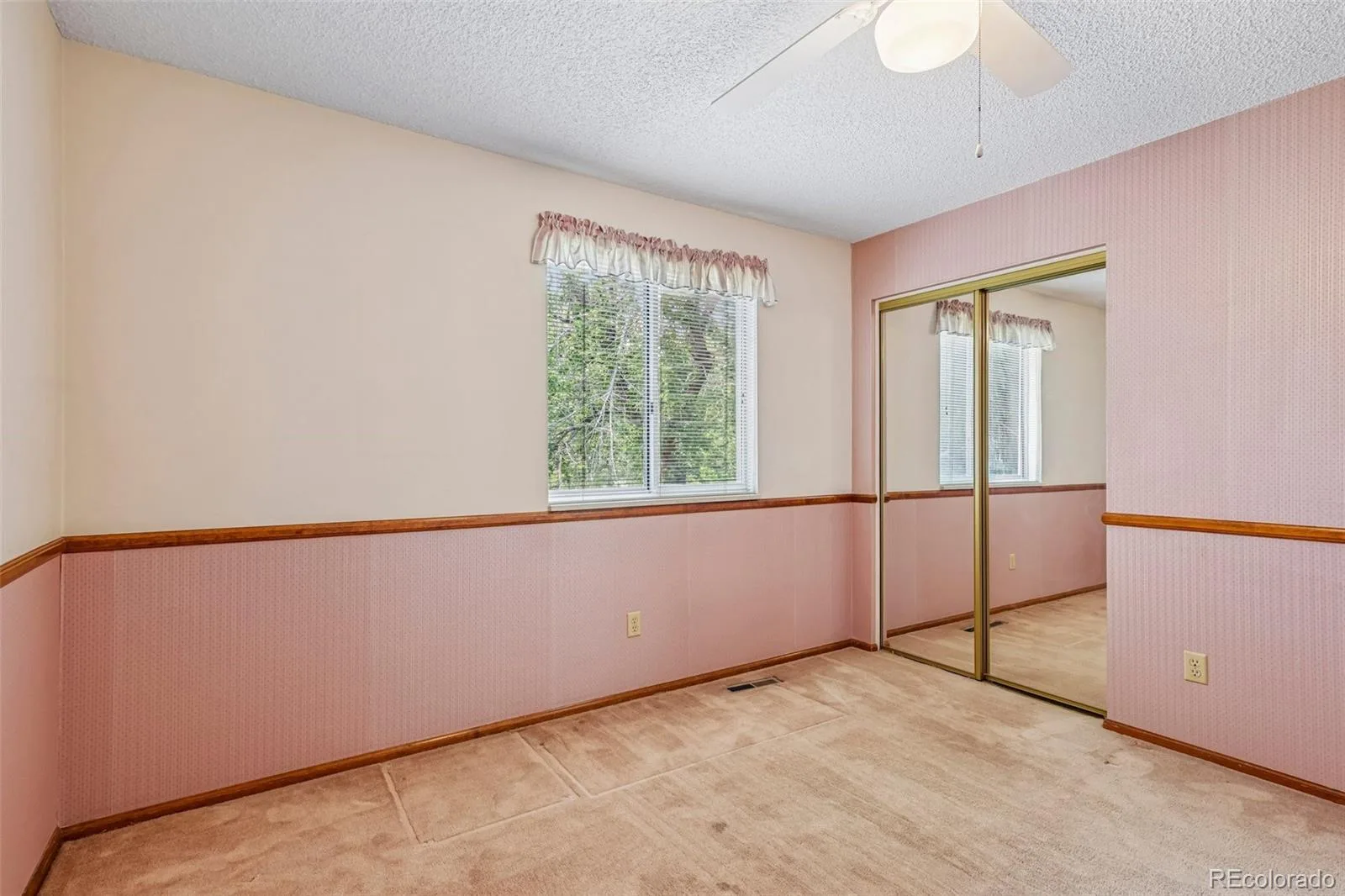 7521 S Downing Street Littleton CO 80122 MLS #REC3177404 07092026023857 1600 26