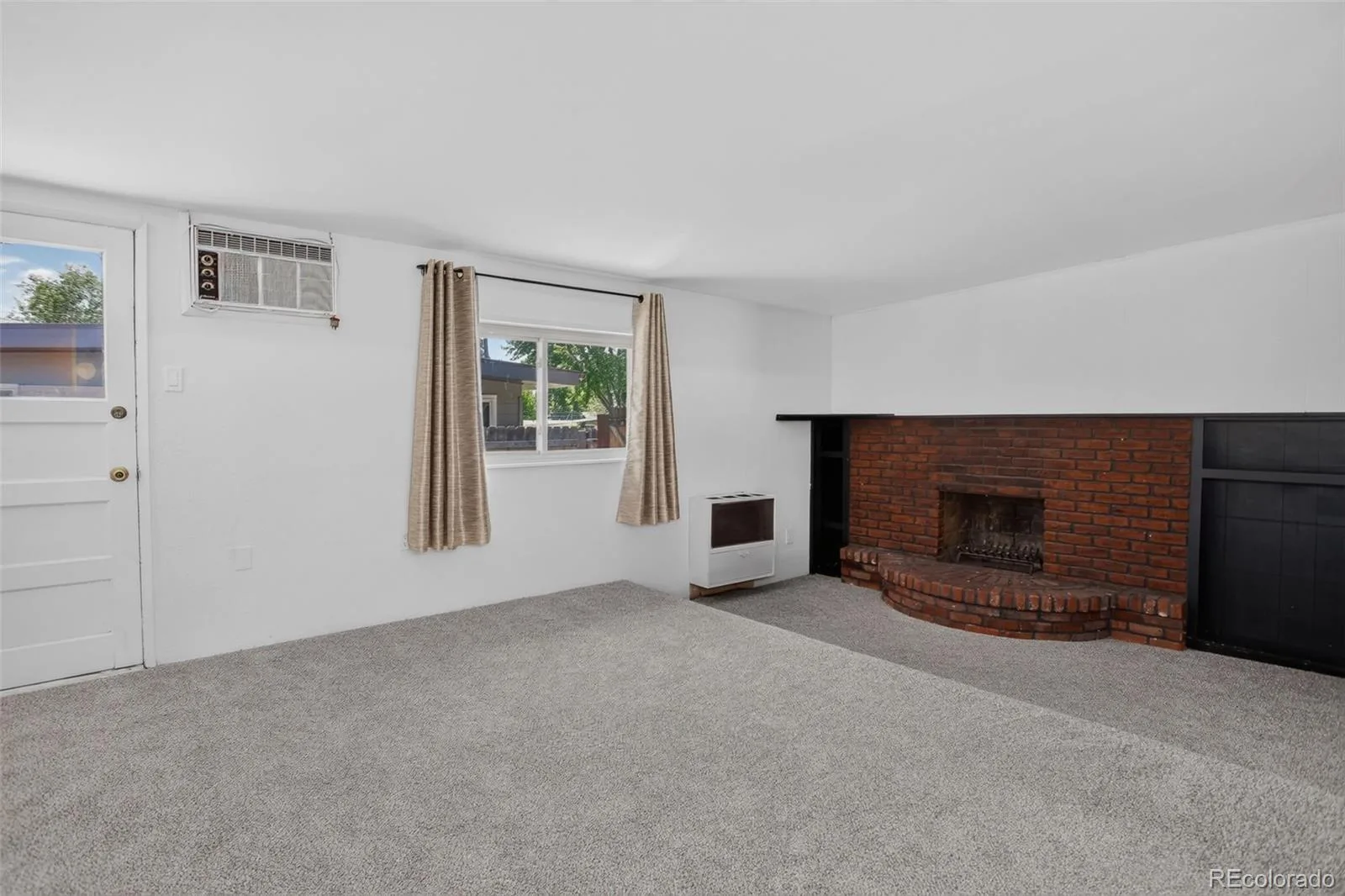 6066 Dover Street Arvada CO 80004 | MLS #REC3178209 07272026113332 1600 20