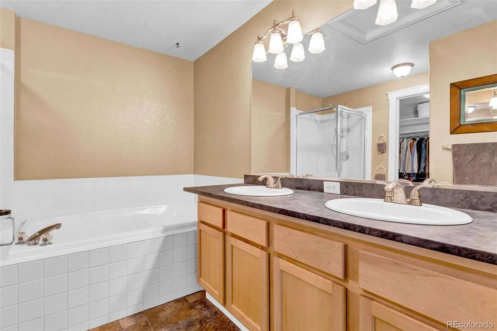 629 Bellingham Place Longmont CO 80504 MLS #REC3179645 06122026120327 1600 18