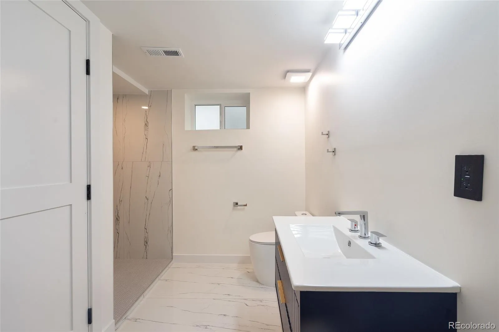3351 N Gaylord Street Denver CO 80205 MLS #REC3179754 04302026035502 1600 22