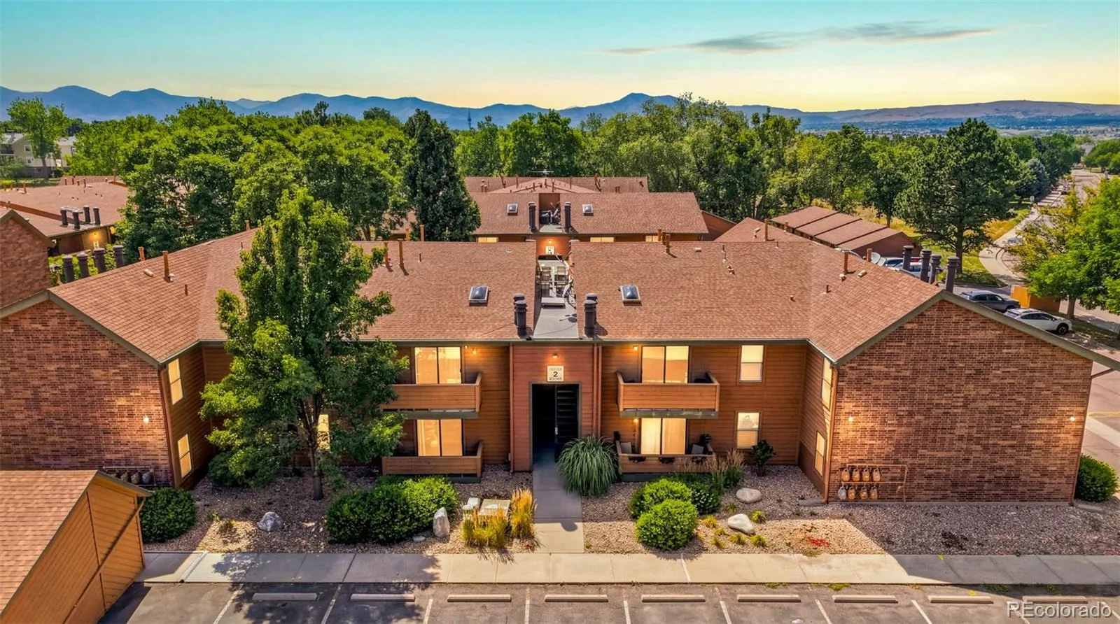 3295 S Ammons Street #108 Lakewood CO 80227 | MLS #REC3184722 08272026193905 1600 35