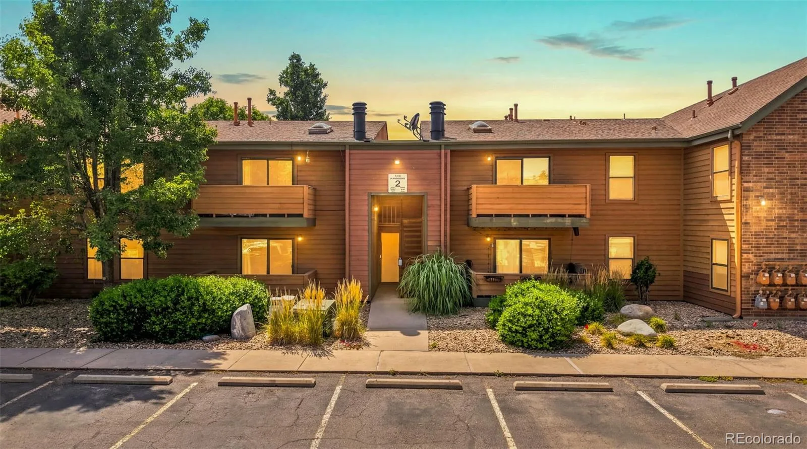 3295 S Ammons Street #108 Lakewood CO 80227 | MLS #REC3184722 08272026193905 1600 36