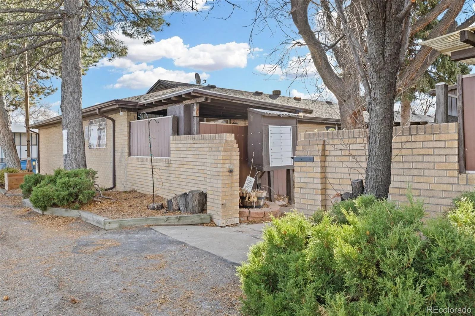 6504 W 14th Avenue Lakewood CO 80214 MLS #REC3184935 04292026021729 1600 0