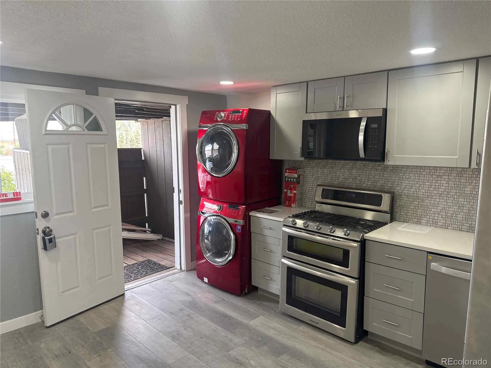 6504 W 14th Avenue Lakewood CO 80214 MLS #REC3184935 04292026021729 1600 13